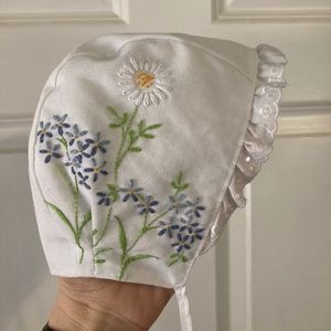 Embroidered sweet as April (SAA) 3-6 Mo bonnet
